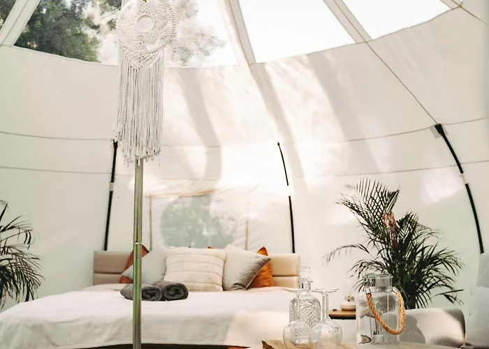 Ranna Surfikuela Luxury tent