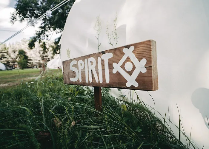 Ranna Surfikuela Luxury tent